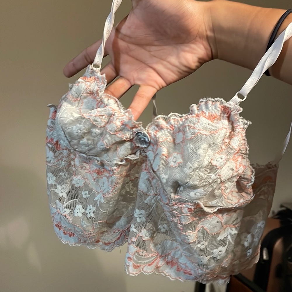 Cute no-name bralette
